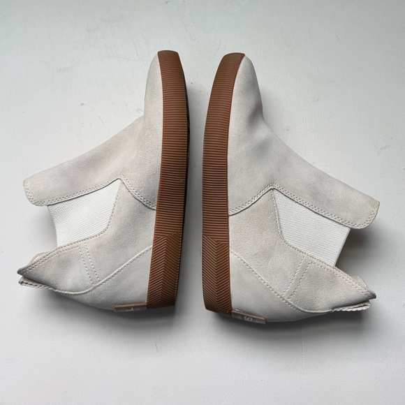 Sorel X Calia Out ‘N About Slip On Waterproof Wedge Booties - Picture 7 of 14